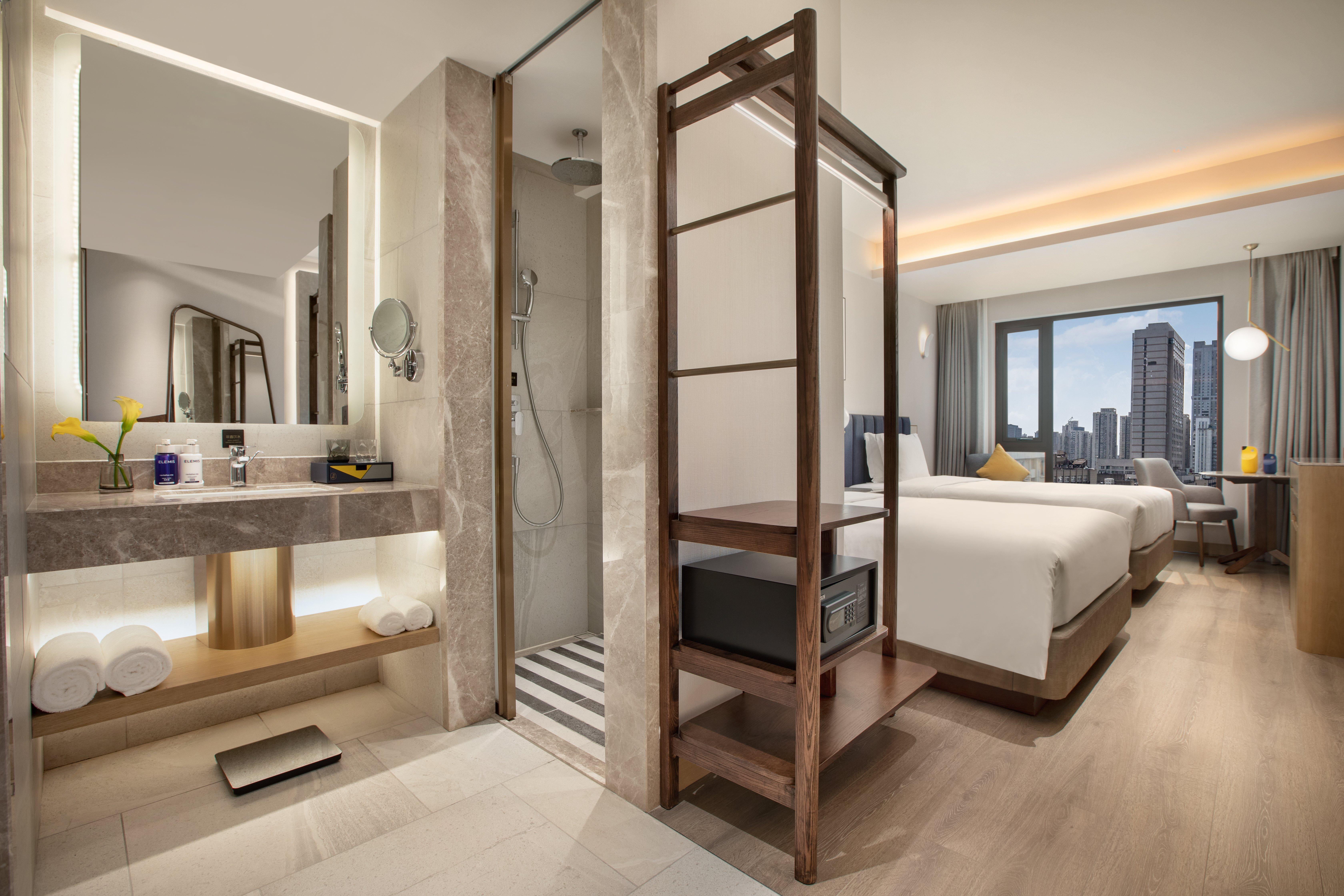 Voco Nanjing Oriental Pearl Hotel Buitenkant foto